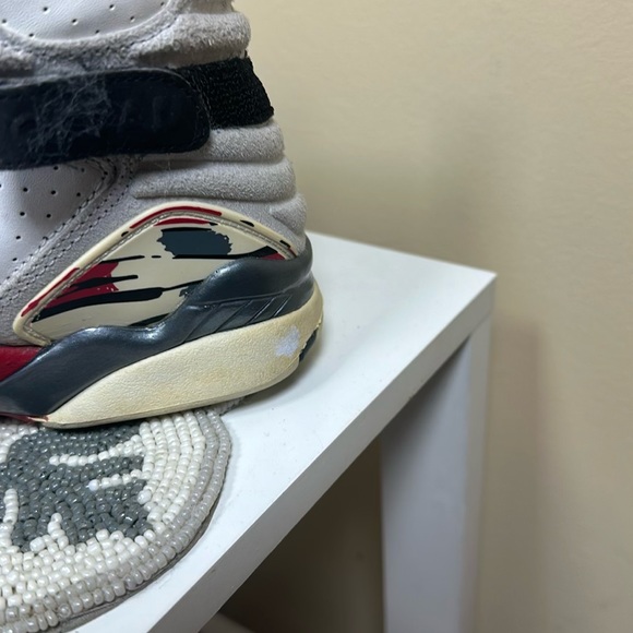 Air Jordan’s (Bugs bunny’s ) - Picture 8 of 11